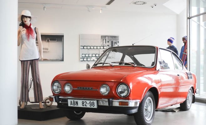 Выставка «Ретро 70-80-х годов»