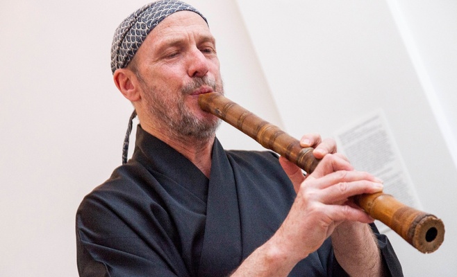 Выставка «Под поверхностью пустота»