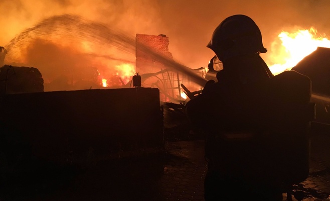 В Оломоуце сгорел большой склад текстильных изделий