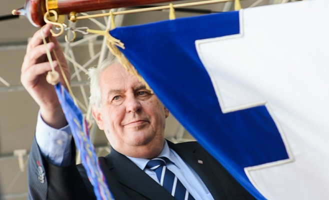 Великобритания покидает Евросоюз из-за плохого руководства ЕС, считает Земан