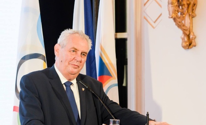 «Я шокирован этим отвратительным поступком», — сказал Земан о теракте в Ницце