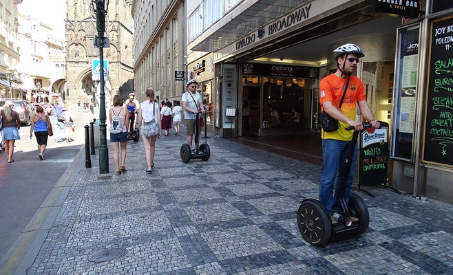 Утверждено! Сегвеи в Праге будут запрещены