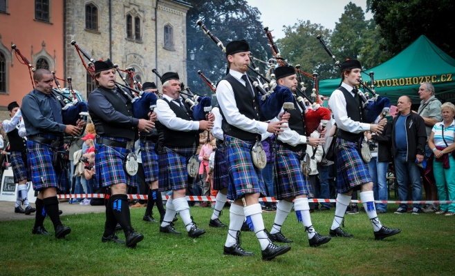Игры горцев в замке Сихров