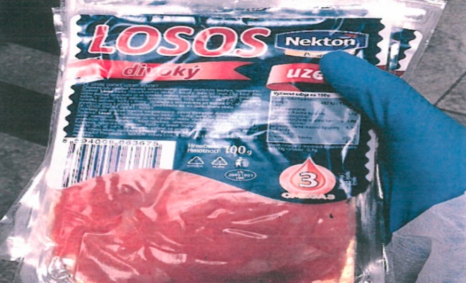 В продажу поступил опасный лосось