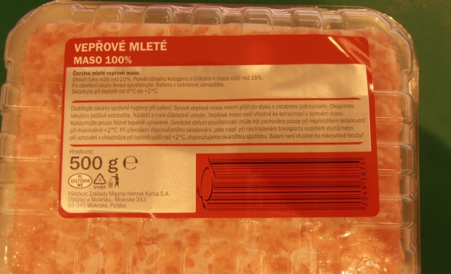 В чешских магазинах продавали опасное мясо