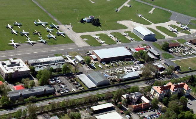 Постоянная экспозиция в музее авиации Кбелы