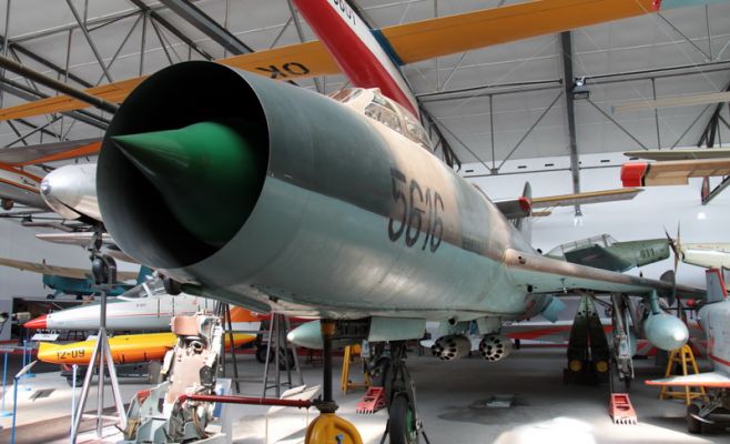 Постоянная экспозиция в музее авиации Кбелы