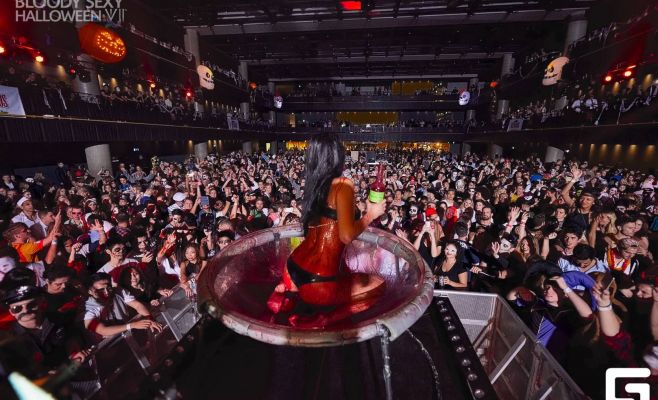 Вечеринка Bloody Sexy Halloween